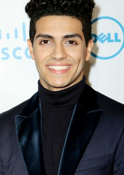 Mena Massoud photo