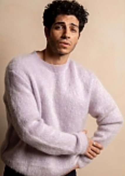 Mena Massoud photo