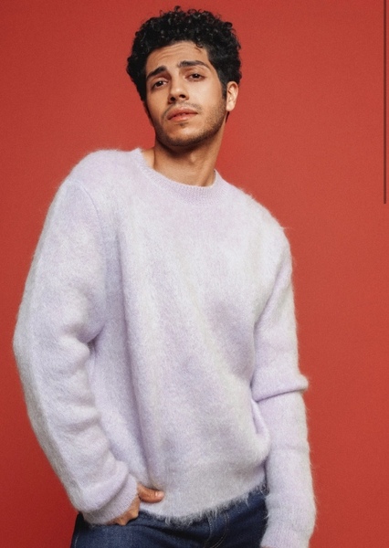 Mena Massoud photo