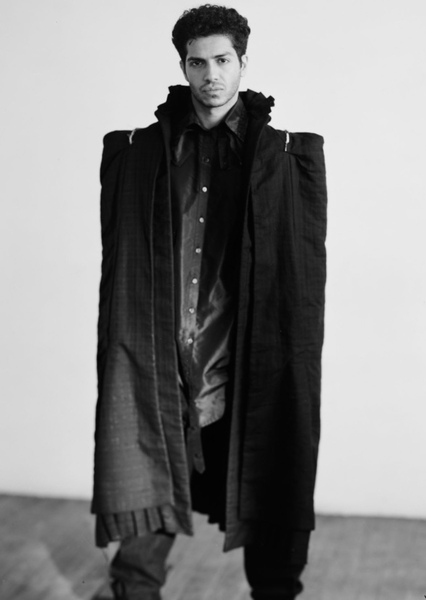 Mena Massoud photo