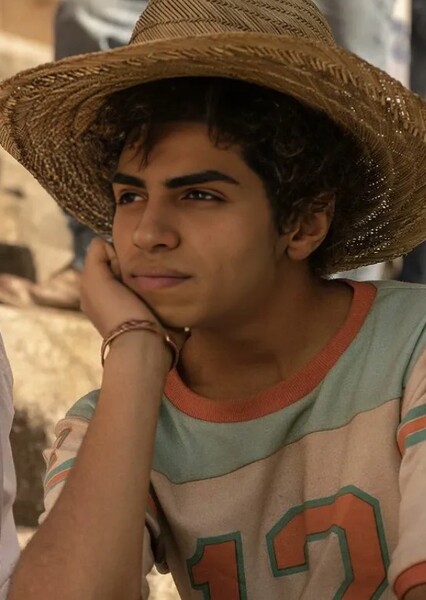 Mena Massoud photo