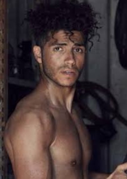 Mena Massoud photo