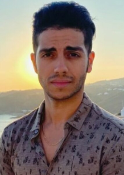 Mena Massoud photo
