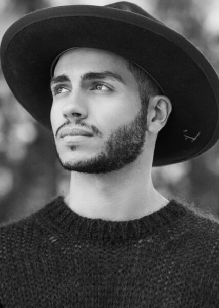 Mena Massoud photo
