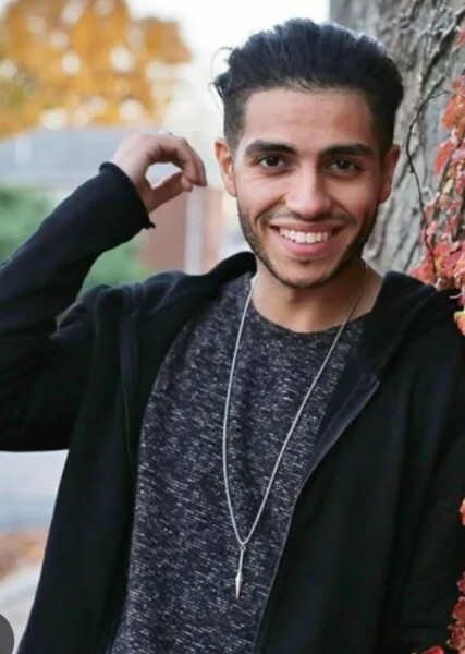 Mena Massoud photo