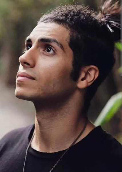 Mena Massoud photo