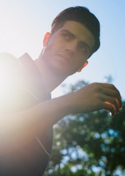 Mena Massoud photo