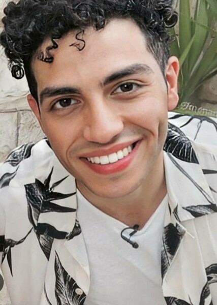 Mena Massoud photo