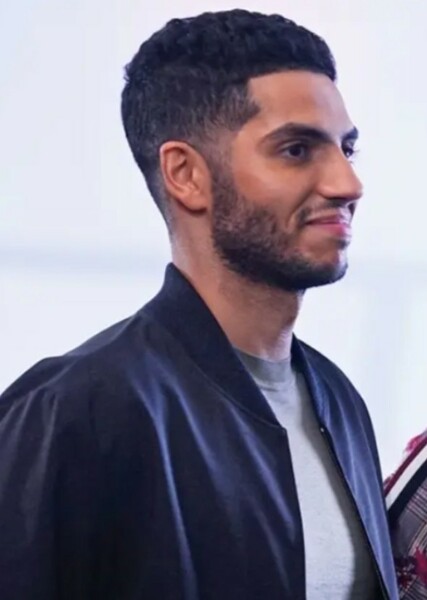 Mena Massoud photo