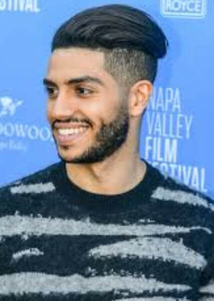 Mena Massoud photo