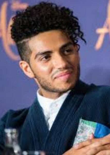 Mena Massoud photo