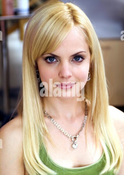 Mena Suvari photo
