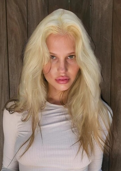 Meredith Mickelson photo