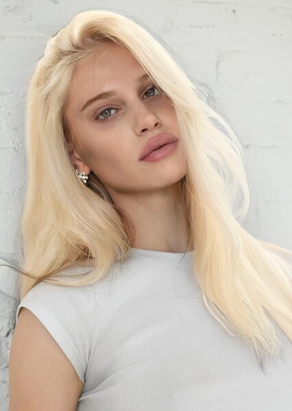 Meredith Mickelson photo