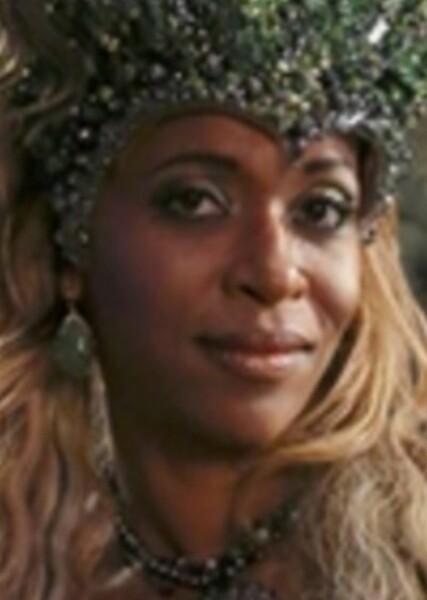Merrin Dungey photo