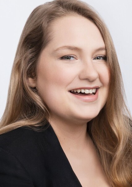 Merritt Wever photo