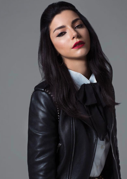 Merve Boluğur photo
