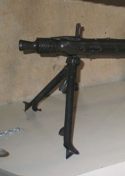 MG 42