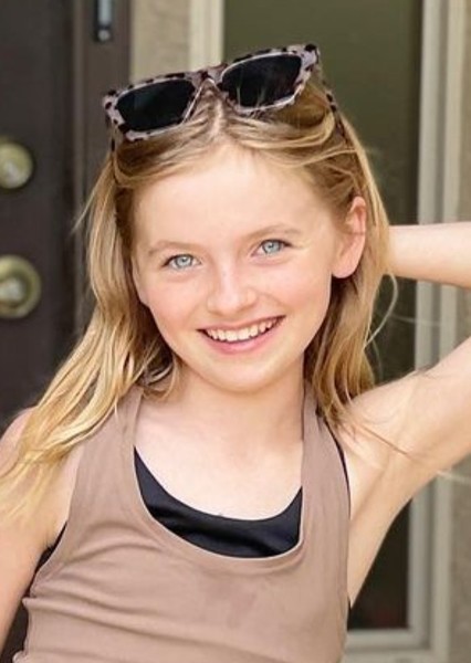 Mia Allan photo