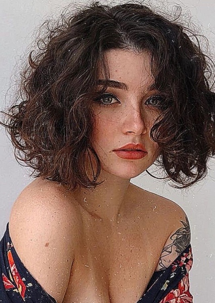 Mia Alves photo