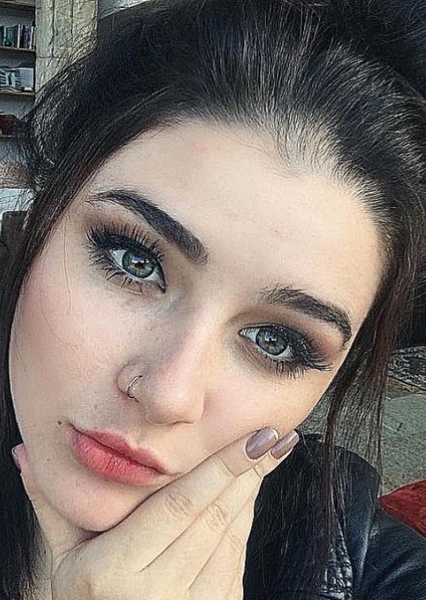 Mia Alves photo