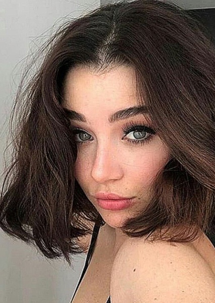 Mia Alves photo