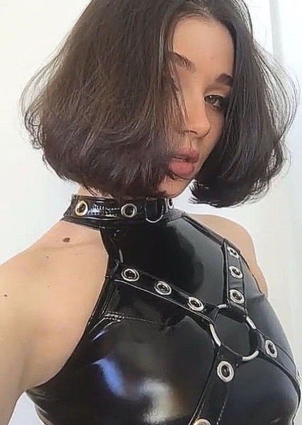Mia Alves photo