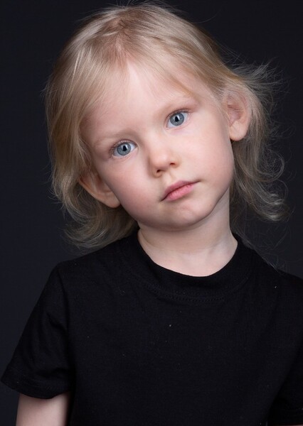 Mia Averchuk photo
