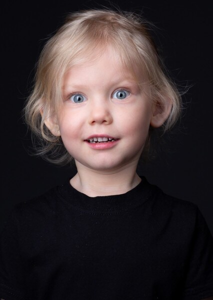 Mia Averchuk photo