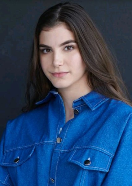 Mia Challis photo