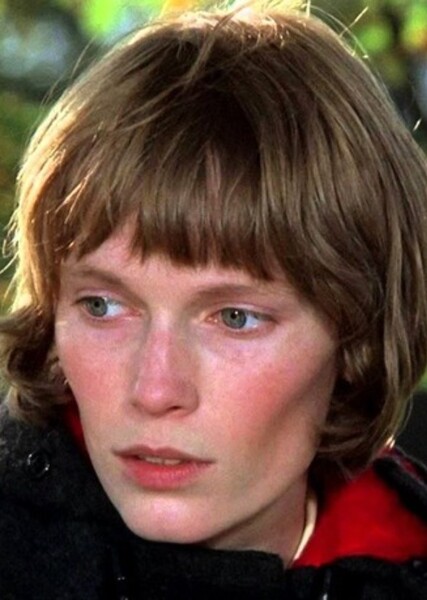 Mia Farrow photo