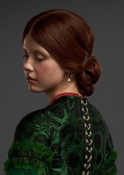 Mia Goth photo