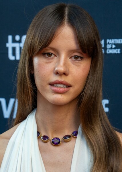 Mia Goth photo