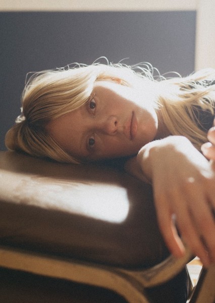 Mia Goth photo