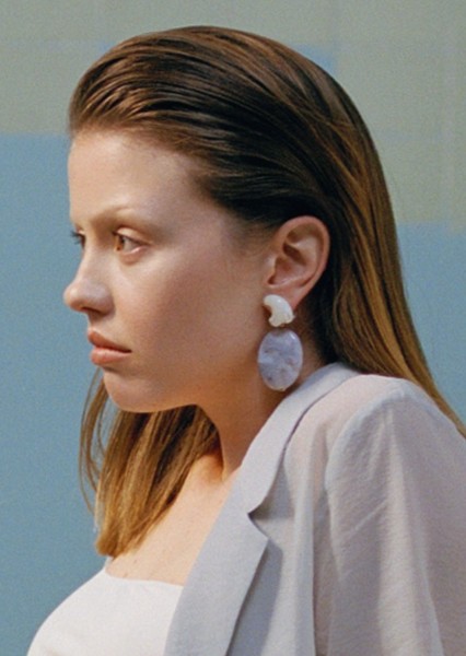 Mia Goth photo