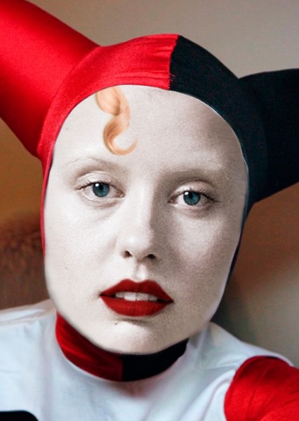 Mia Goth photo