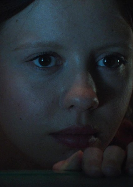 Mia Goth photo
