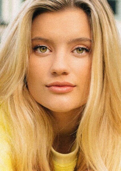 Mia Healey photo