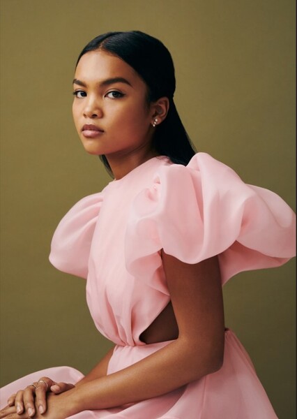 Mia Isaac photo