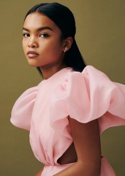 Mia Isaac photo