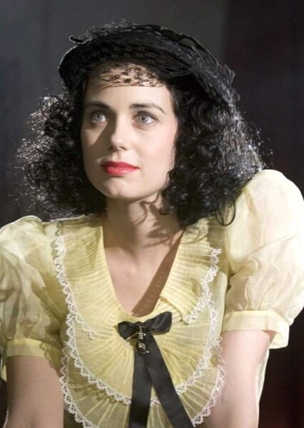 Mia Kirshner photo