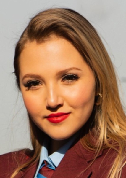 Mia McKenna-Bruce photo