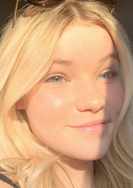 Mia McLoughlin