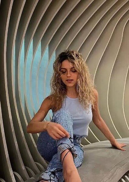 Mia Saguier Marcuzzi photo
