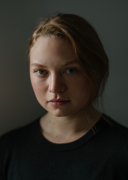 Mia Threapleton photo