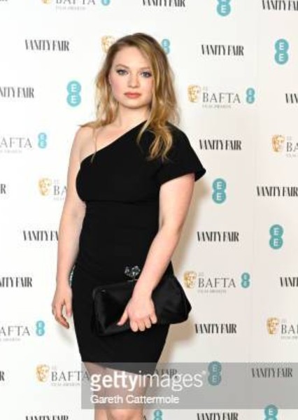 Mia Threapleton photo