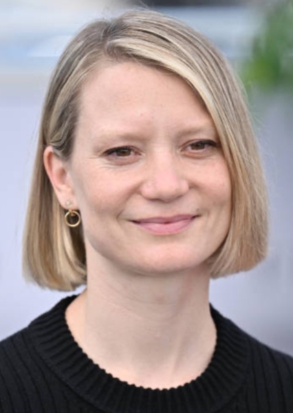 Mia Wasikowska