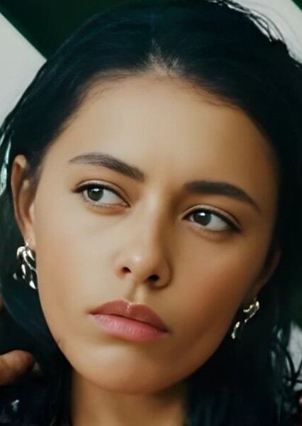 Miah Madden photo