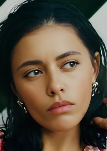 Miah Madden photo