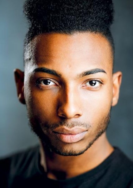 Micah Holmes photo
